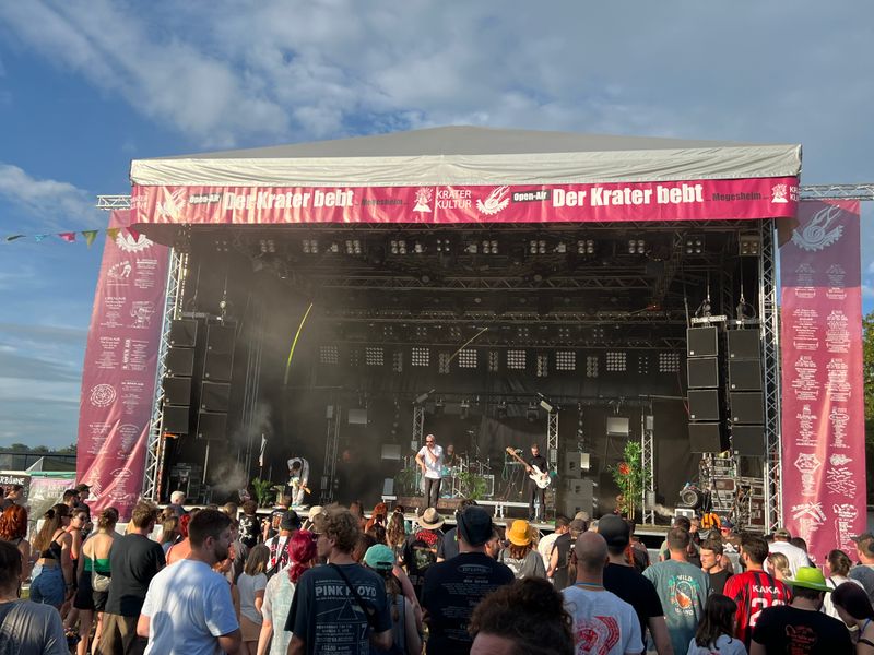 Foto von Der Krater Bebt