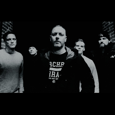 Foto BORN FROM PAIN