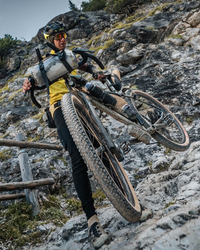 Foto von SNEAK PEAKS