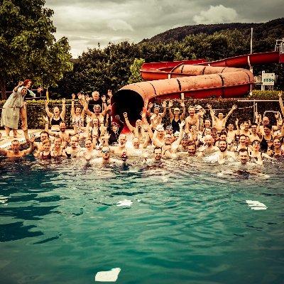 Foto Bella-Lugobsi-Schwimmprüfung*